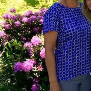 Banana Republic honey comb design satin short sleeve blouse size 12